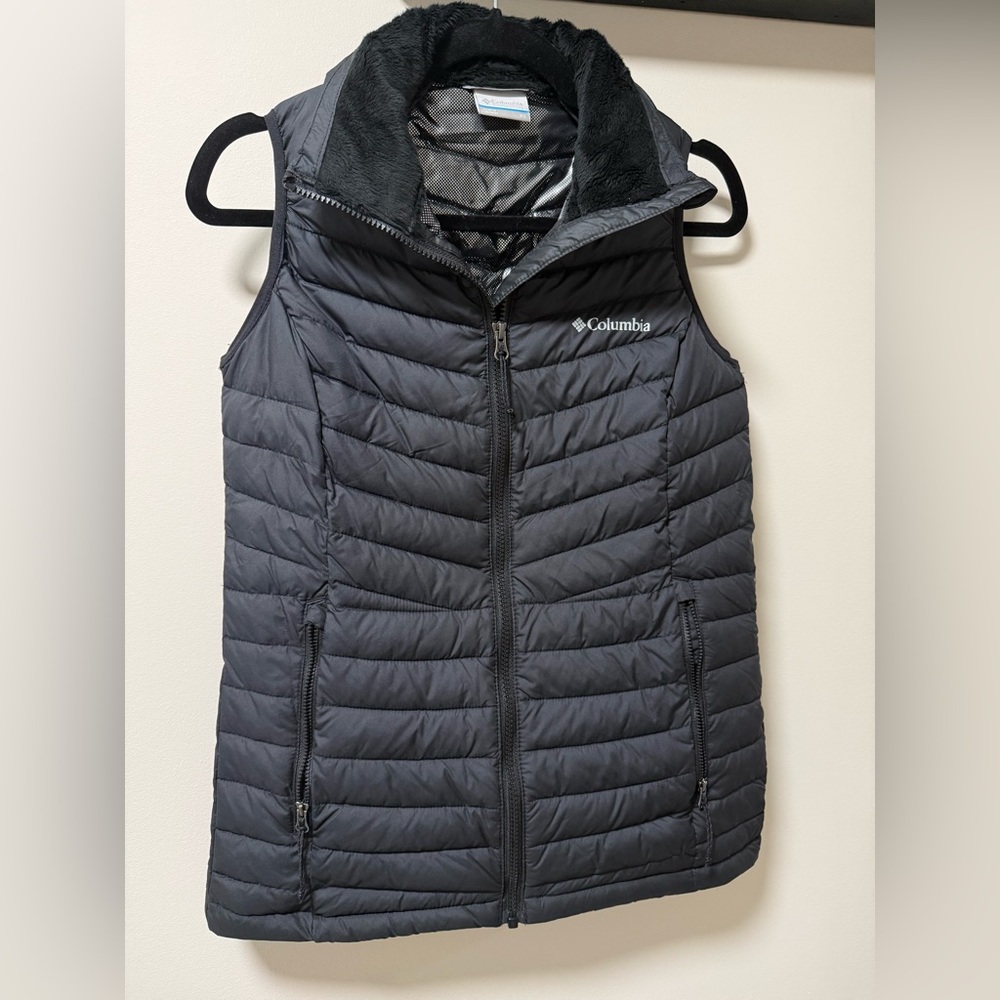Columbia Women's Black Quilted Vest